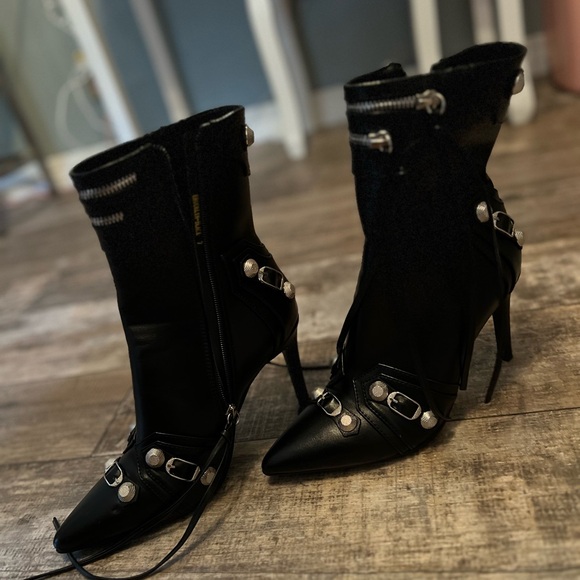 Black Azaela Wang Heels - Picture 5 of 7